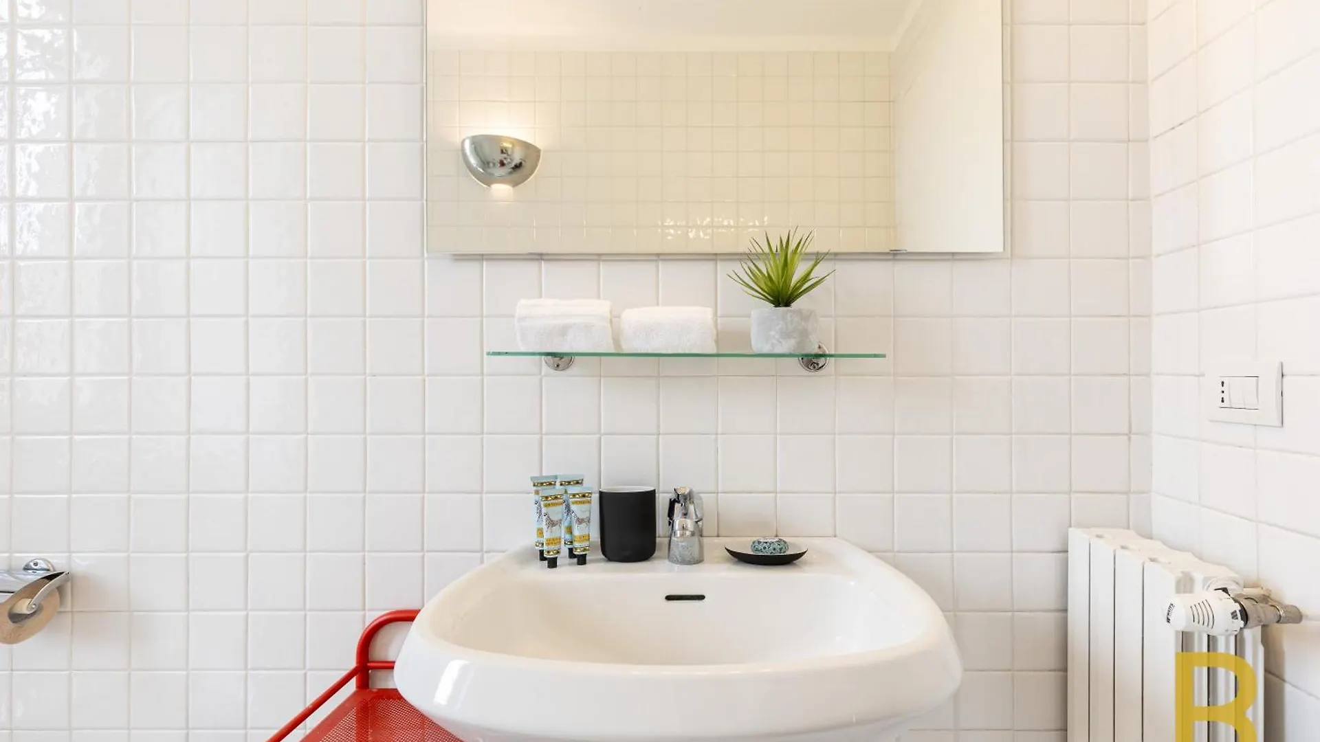 Beplace Apartments At Navigli Milan Italy