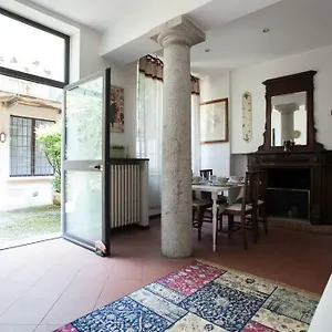 Charming Navigli Appartement