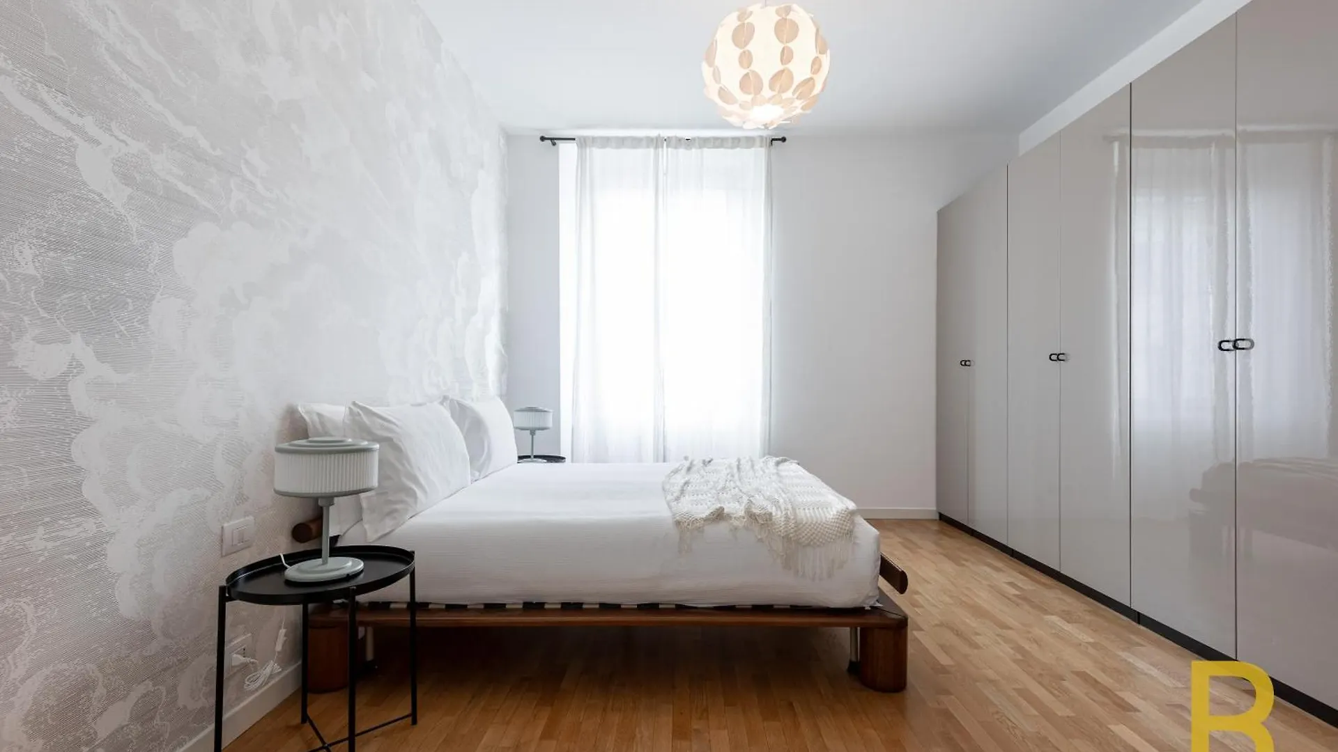 Beplace Apartments At Navigli Milan
