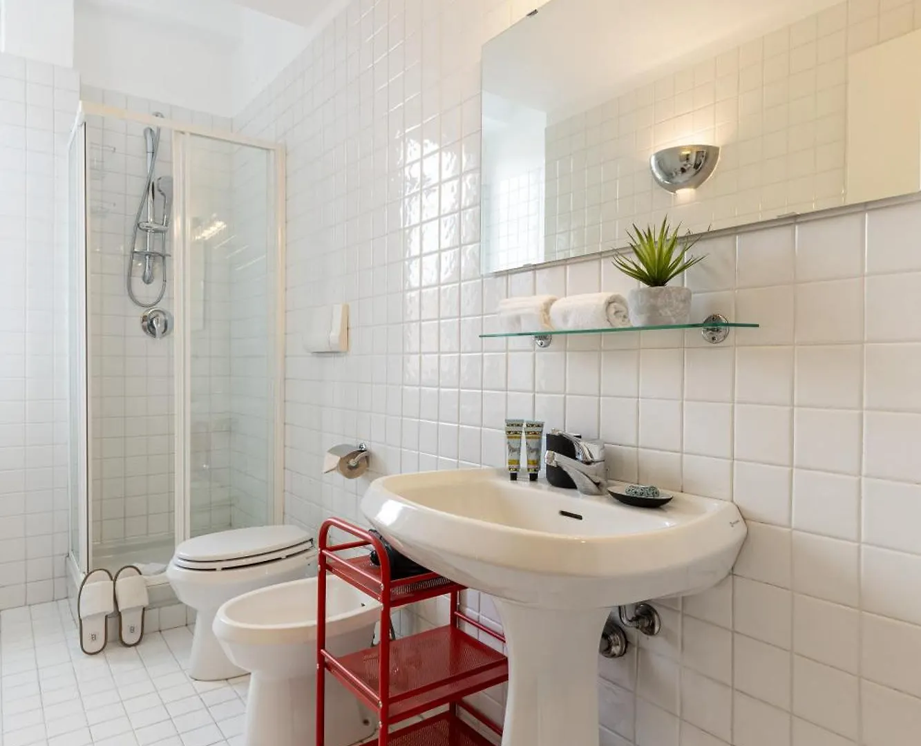 Beplace Apartments At Navigli Milan